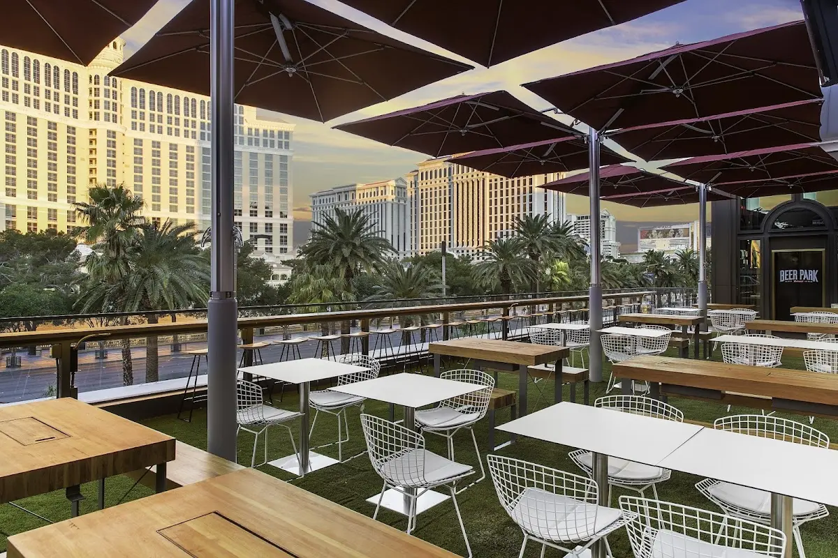 Best Rooftop Happy Hours in Las Vegas 2026: Sky-High Views, Ground-Level Prices